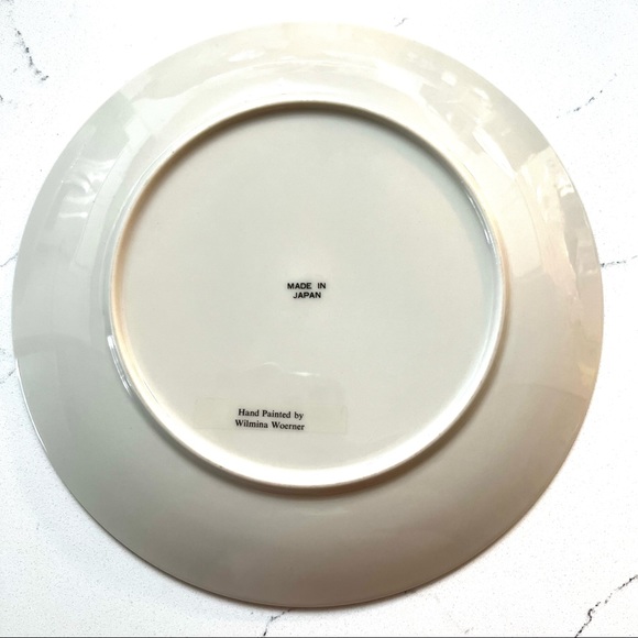 Vintage handpainted rose plate by Wilmina Woerner - Picture 6 of 8